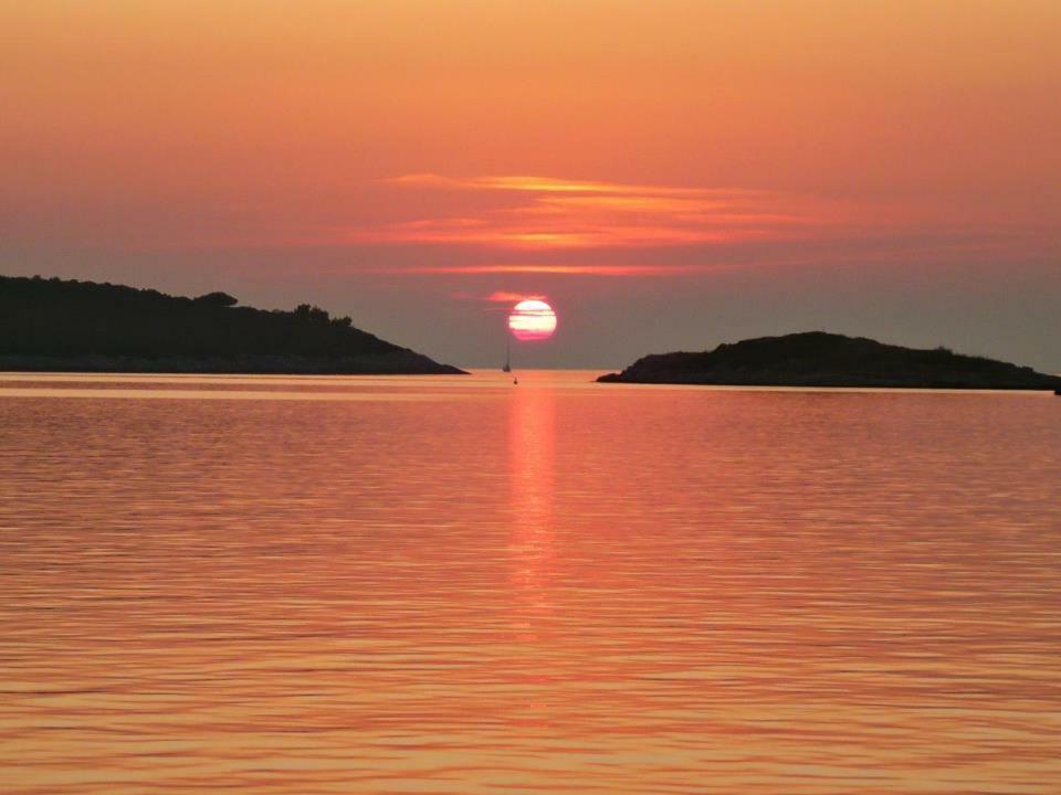 Mljet Sunset Apartments Pomena Εξωτερικό φωτογραφία